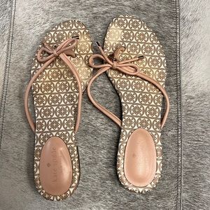 Kate Spade leather flip flops size 9.5